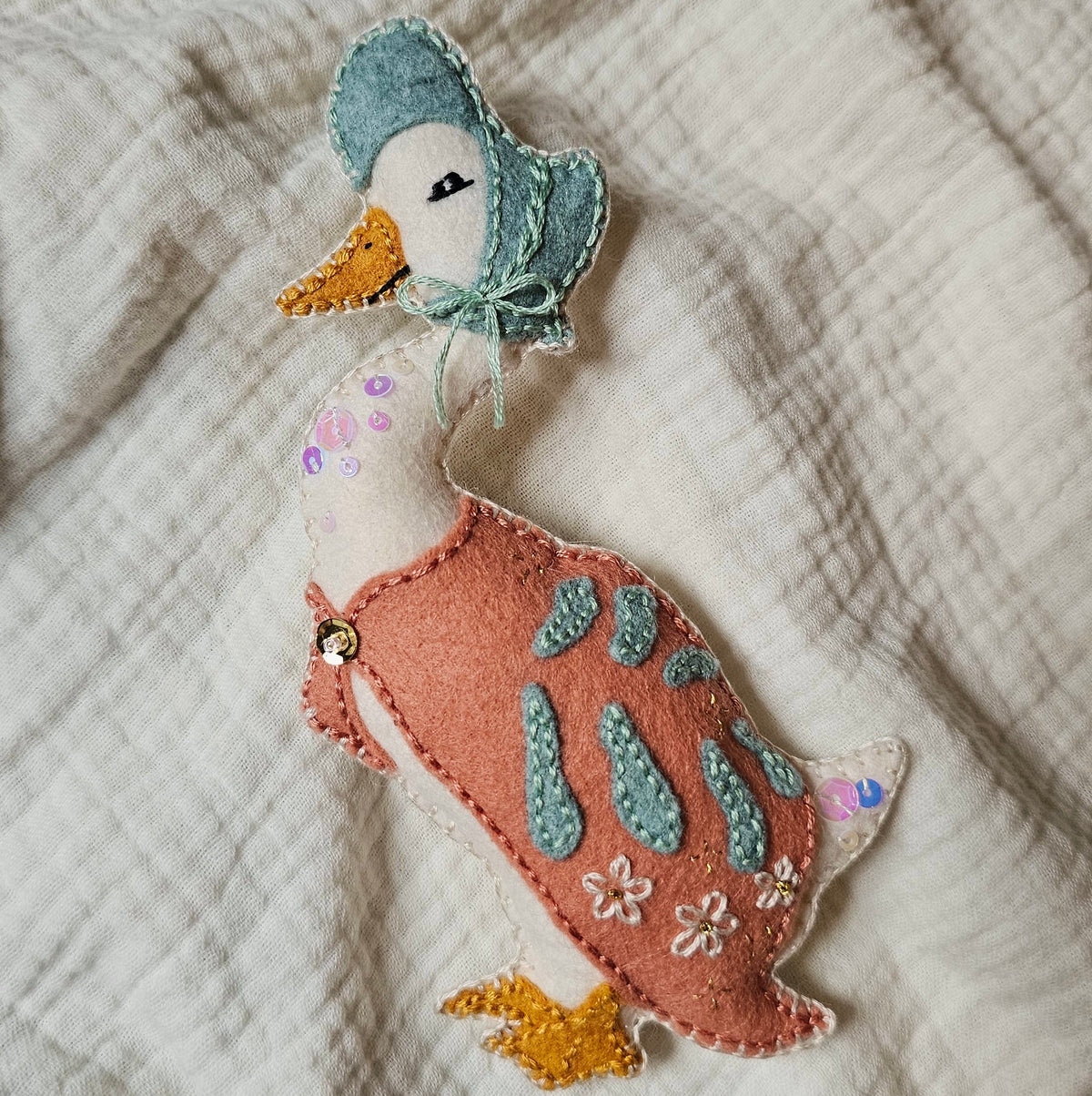 Felt Jemima Puddle-Duck (PDF Pattern & Tutorial)