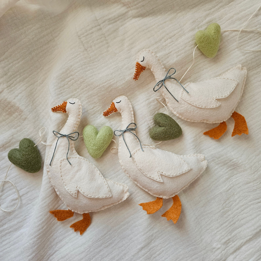 Felt Goose Garland - Beginner Sewing Tutorial